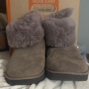 UGG Brown Winter Boots with Gray Fur